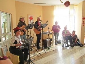 Stellwerkband bei ihrem Auftritt im Seniorenzentrum Hanne-Landgraf-Haus.