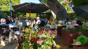 Seniorenzentrum Hanne-Landgra-Haus - SOmmerfest im Garten