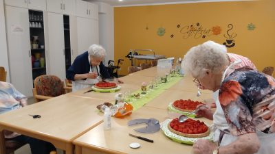 HLH Erdbeerkuchen AWO Karlsruhe