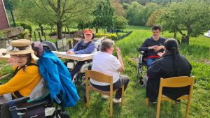 Grillnachmittag mit katholischer Kirchengemeinde 8 AWO Karlsruhe