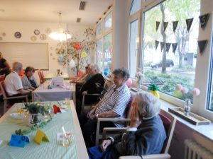 Bewohner Spaetsommerfest AWO Karlsruhe