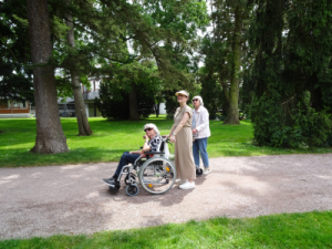 KSH Spaziergang Schlosspark 2024 3 AWO Karlsruhe