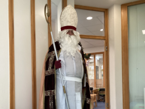 Nikolaus in der Kita Der Kleine Prinz 2024 1 AWO Karlsruhe