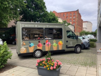 Eiswagen am Seniorenzentrum Gruenwinkel 1 AWO Karlsruhe